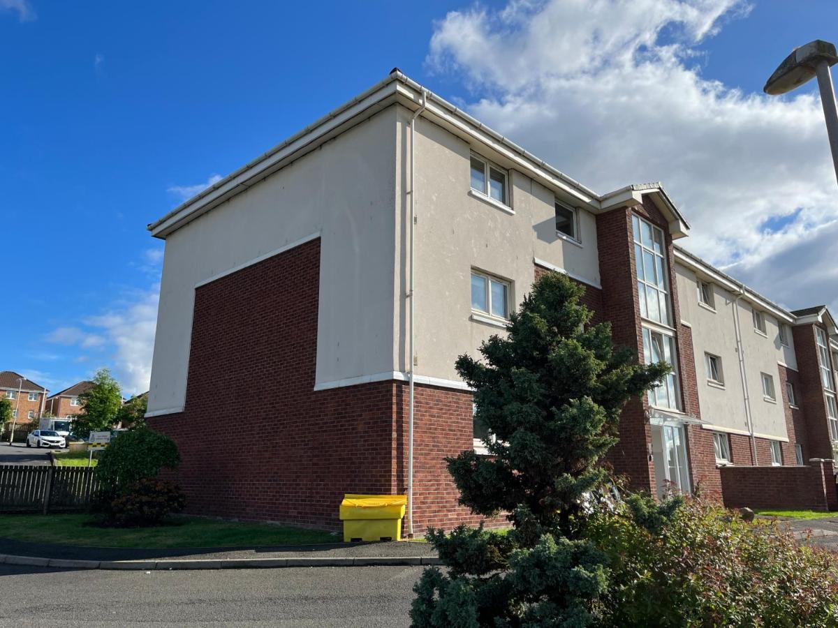 Flat Two, 212 Eaglesham Road, East Kilbride, กลาสโกว์ ภายนอก รูปภาพ